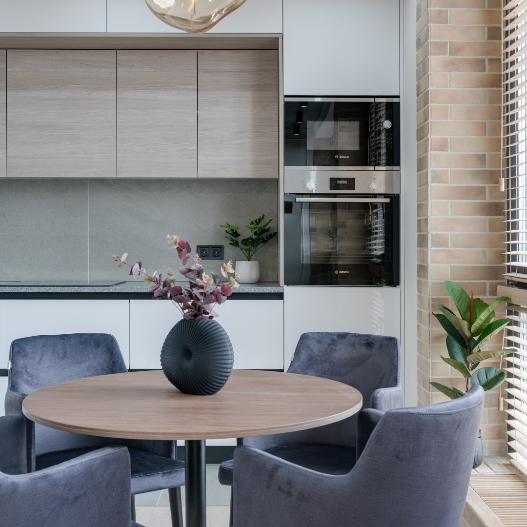 Kitchen & Dining Decor