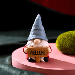 Christmas Elf Figurine with Festive Welcome Sign – Faceless Dwarf Statue