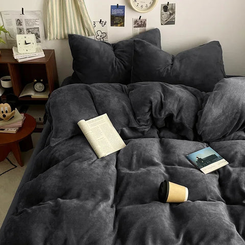 Winter Milk Fleece 4-Piece Flannel Bedding Set