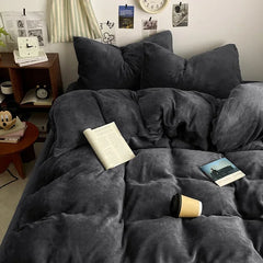 Winter Milk Fleece 4-Piece Flannel Bedding Set
